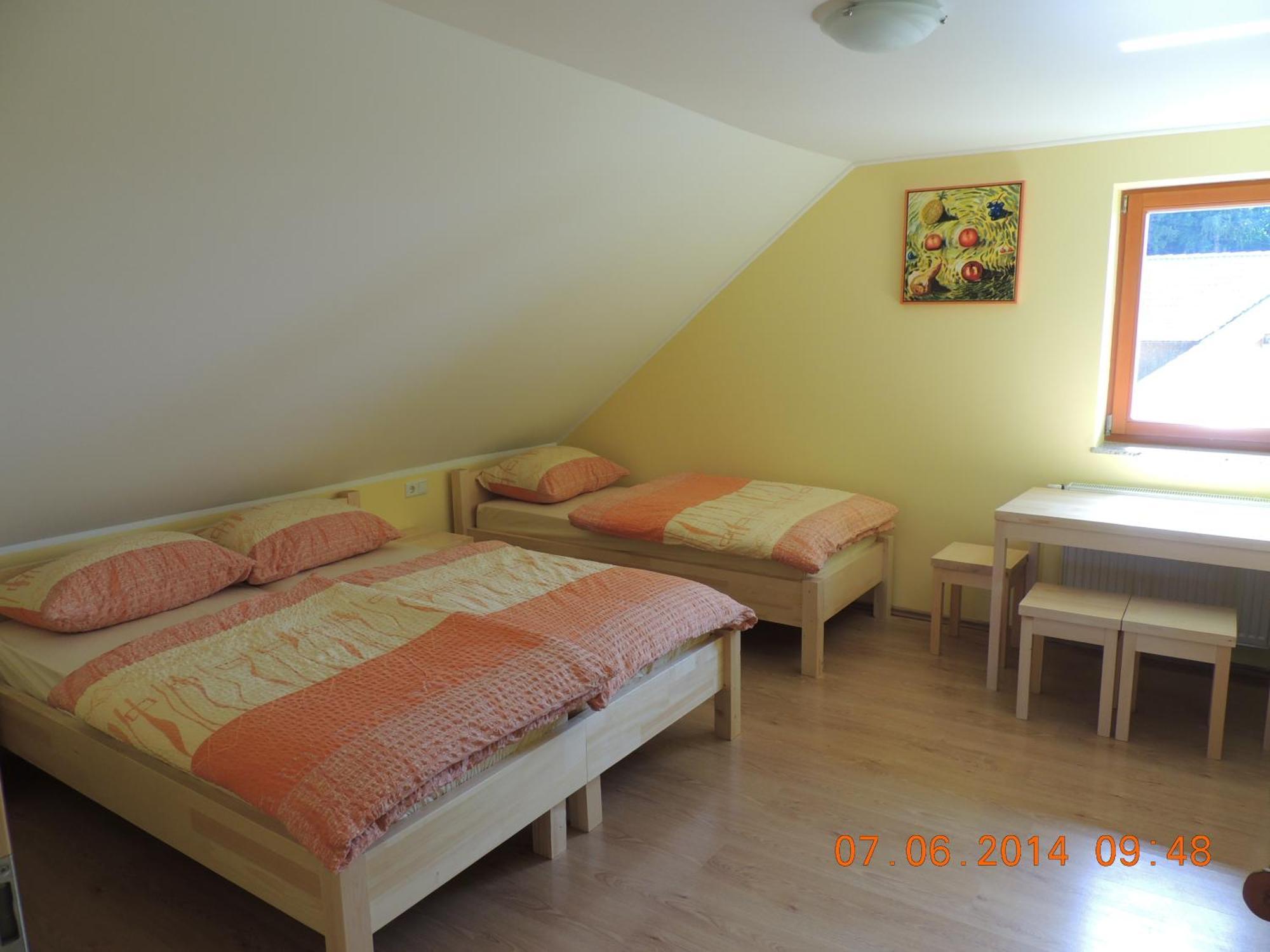 Guest House Pr Ambruzarju & Apartments Cerklje na Gorenjskem Quarto foto
